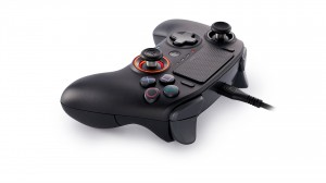 la-manette-nacon-revolution-pro-controller-3-est-maintenant-disponible-pour-les-joueurs-playstation-4-pc-mini3.jpg